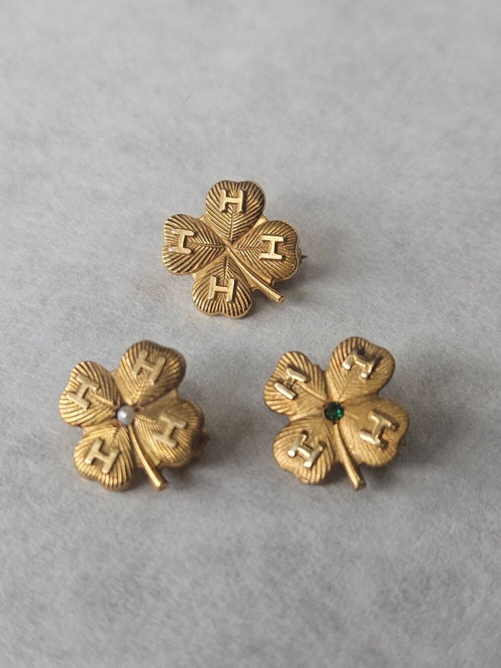 4-H 4 H Gold Filled Four Leaf Clover Pins Set of 3 Pearl Green